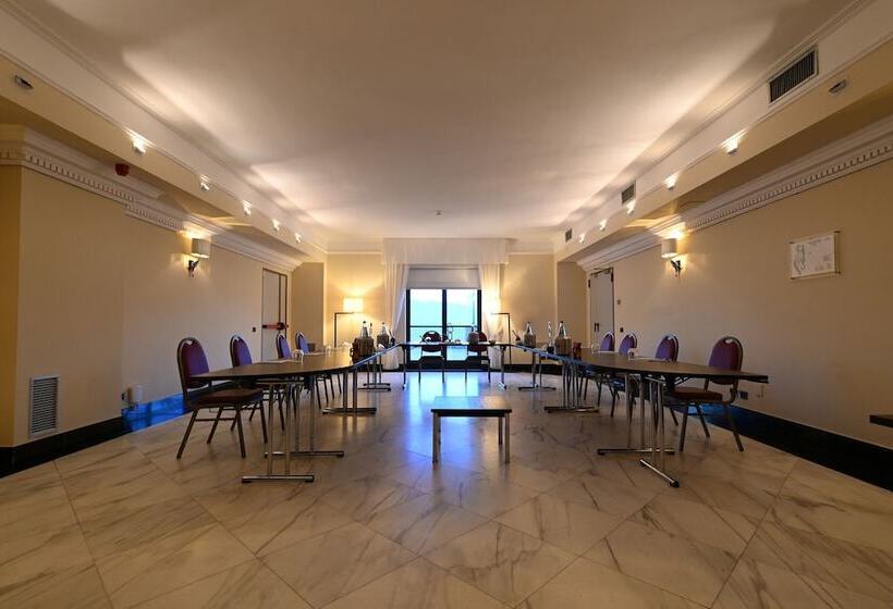 Renaissance Tuscany Il Ciocco Resort & Spa