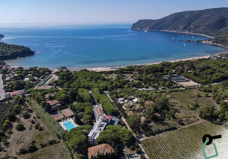 Uappala Club & Resort Lacona