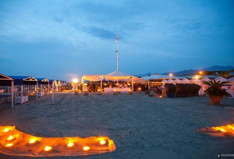 Augustus Hotel & Resort