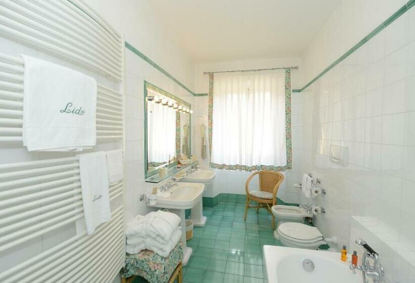 Augustus Hotel & Resort