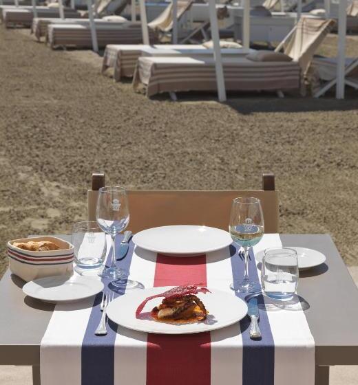 Augustus Hotel & Resort