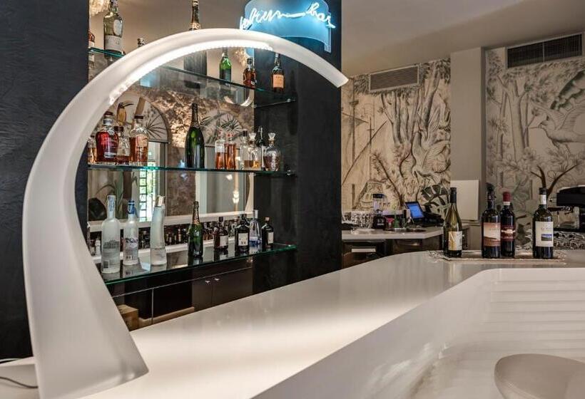 Augustus Hotel & Resort