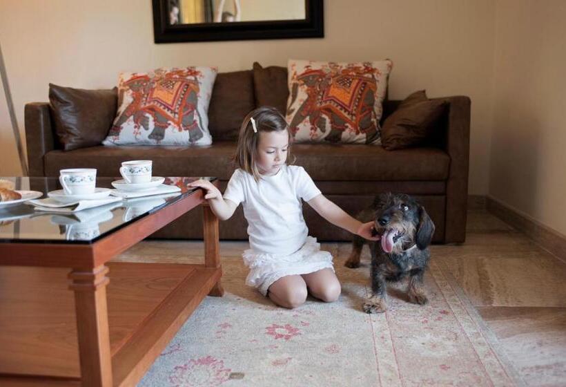 Augustus Hotel & Resort