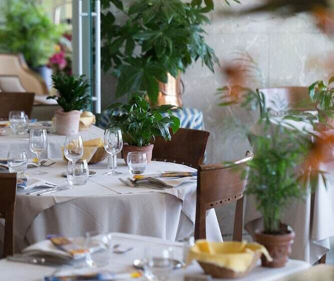 B&b Hotel Diano Marina Palace