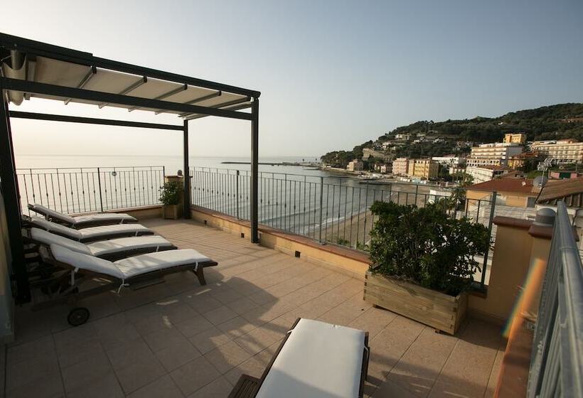 B&b Hotel Diano Marina Palace