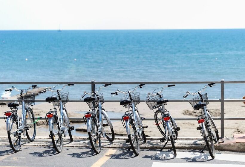 B&b Hotel Diano Marina Palace