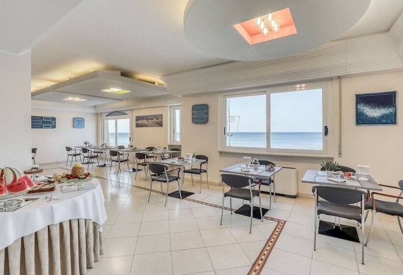 ホテル Albatros Varigotti