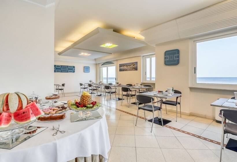 ホテル Albatros Varigotti