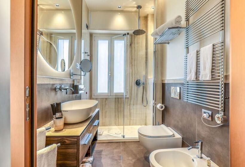 ホテル Albatros Varigotti