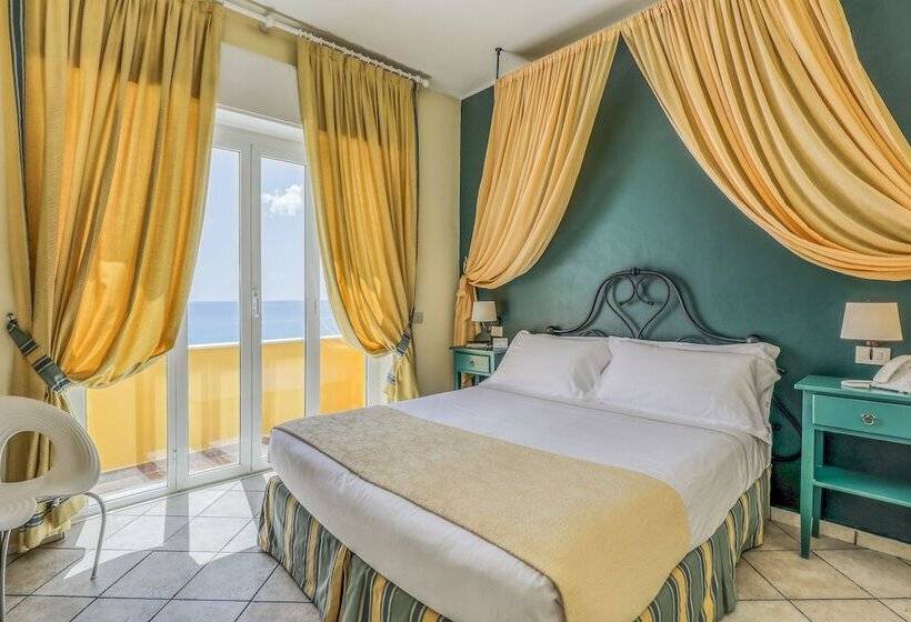 ホテル Albatros Varigotti