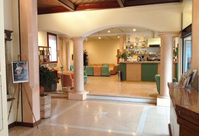 ホテル Albergo Bianchi Stazione