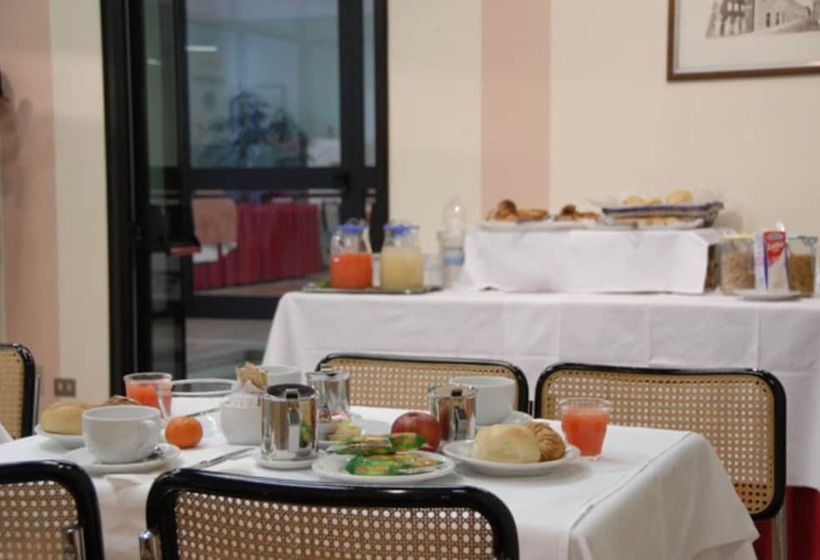 ホテル Albergo Bianchi Stazione