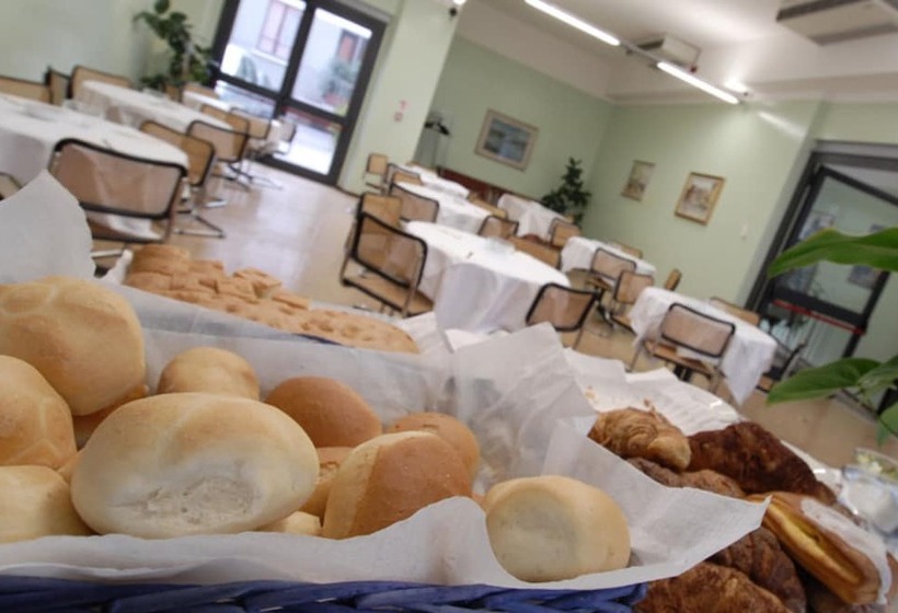 ホテル Albergo Bianchi Stazione