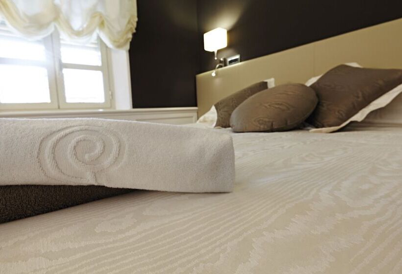 هتل Albergo Celide