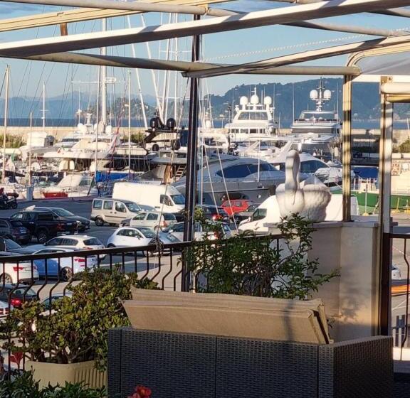 فندق Albergo Stella Di Mare