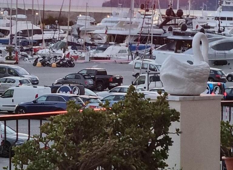 فندق Albergo Stella Di Mare