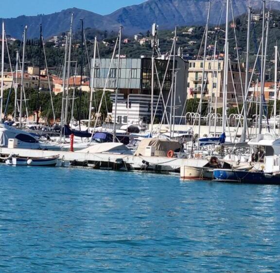 فندق Albergo Stella Di Mare