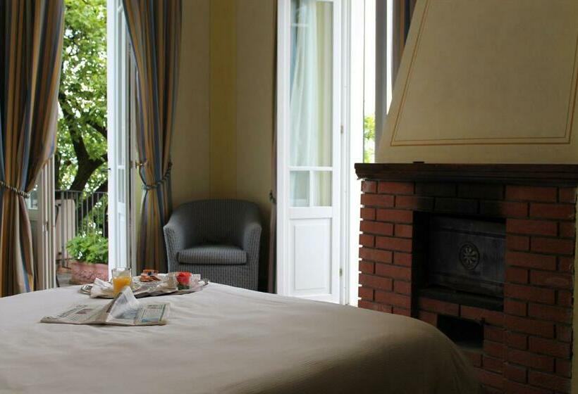 هتل Albergo Verbano