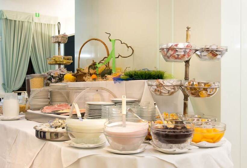 Отель Alexander