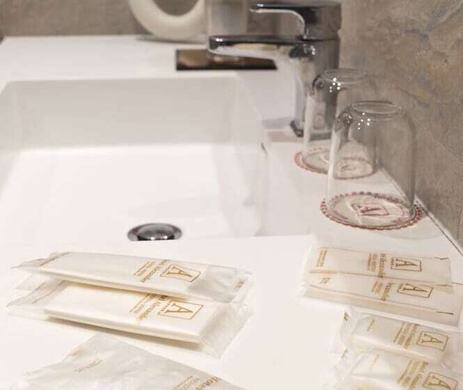 Отель Alexander