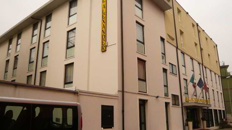 Отель Alexander