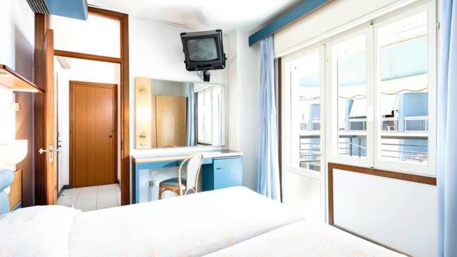 Отель Ambasciatori Palace