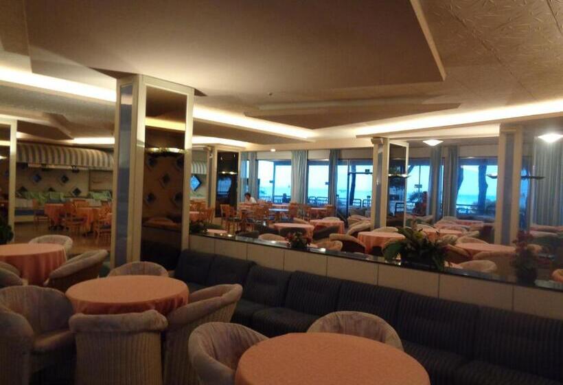 Отель Ambasciatori Palace