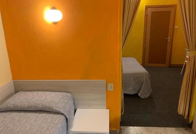 ホテル Annunziata