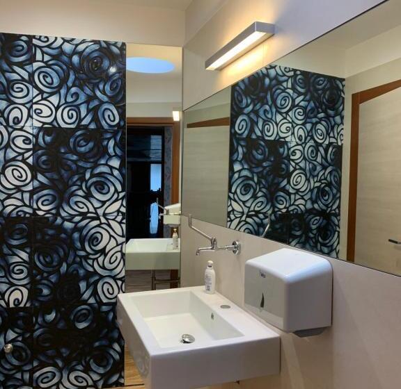 בית מלון כפרי Apeneste