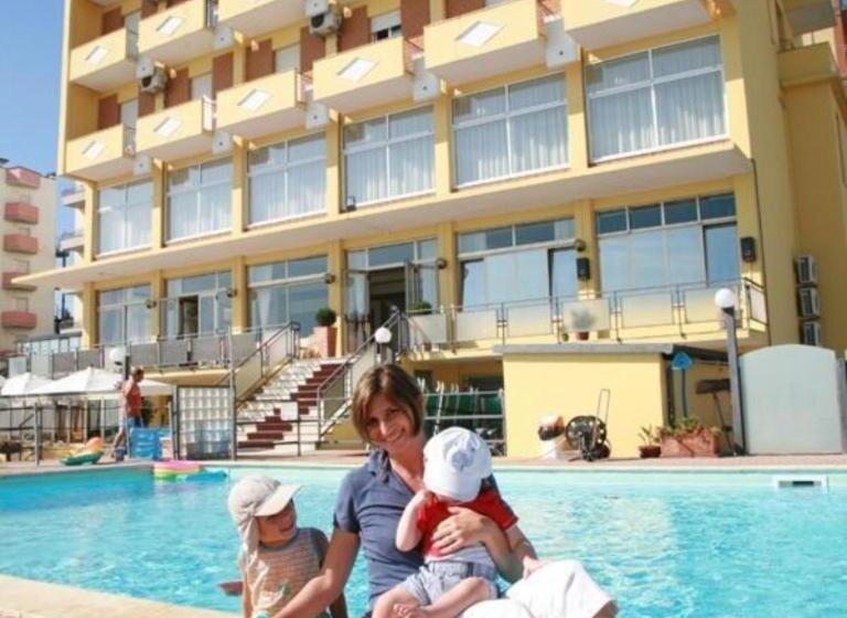 Отель Apollonia