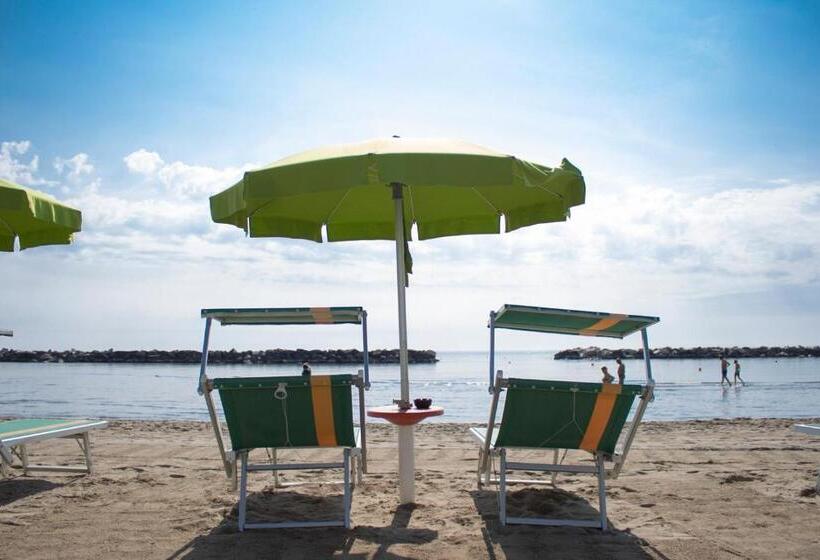 Отель Apollonia