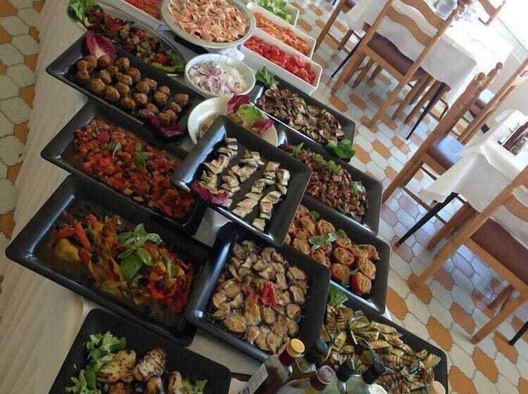 Отель Apollonia