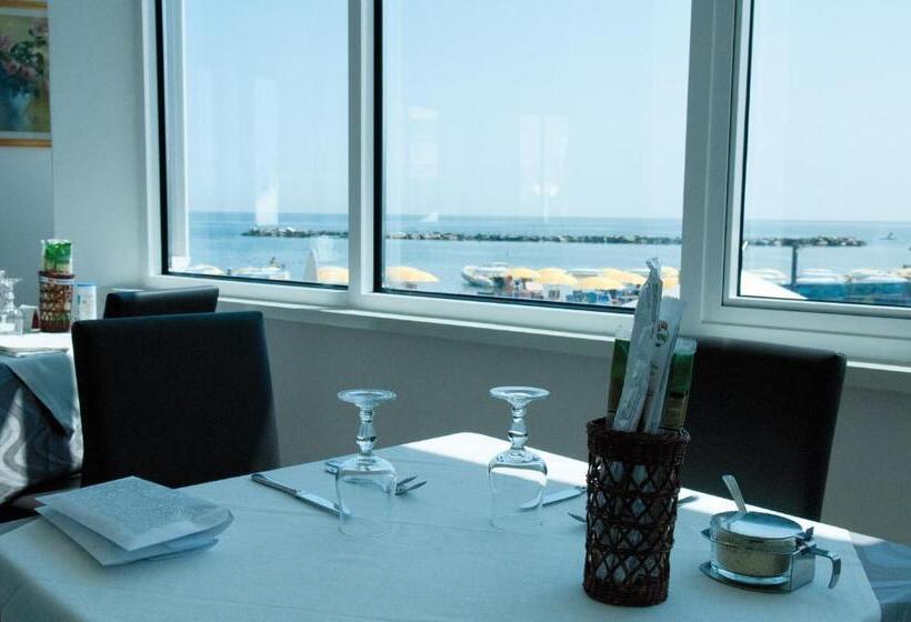 Отель Asiago Beach