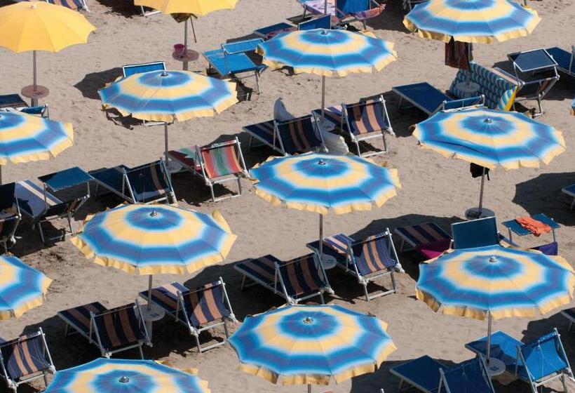 Отель Asiago Beach