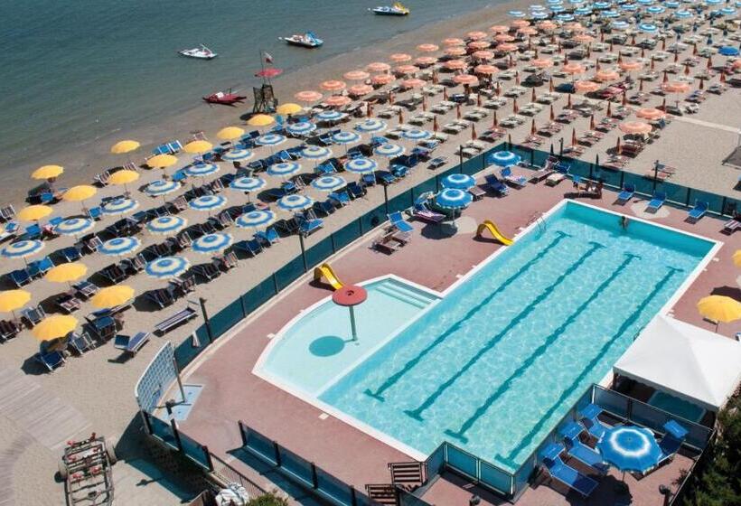 Отель Asiago Beach