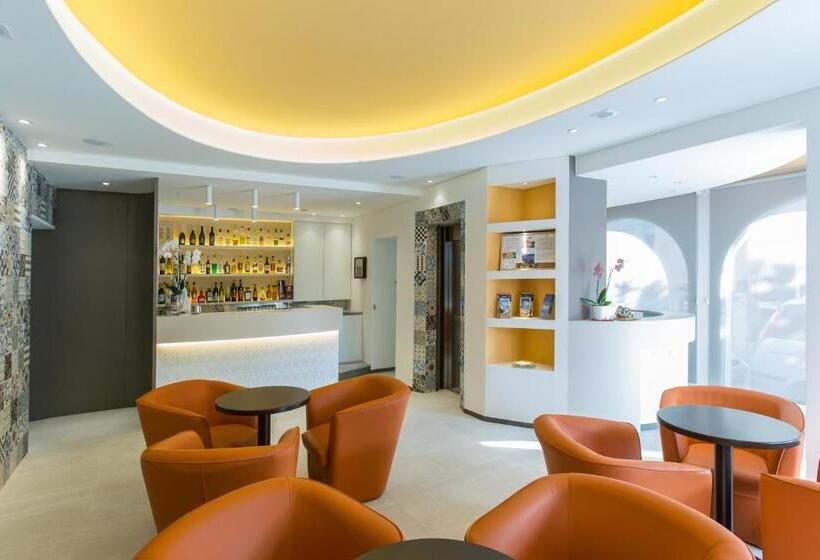 ホテル Biancaneve Wellness