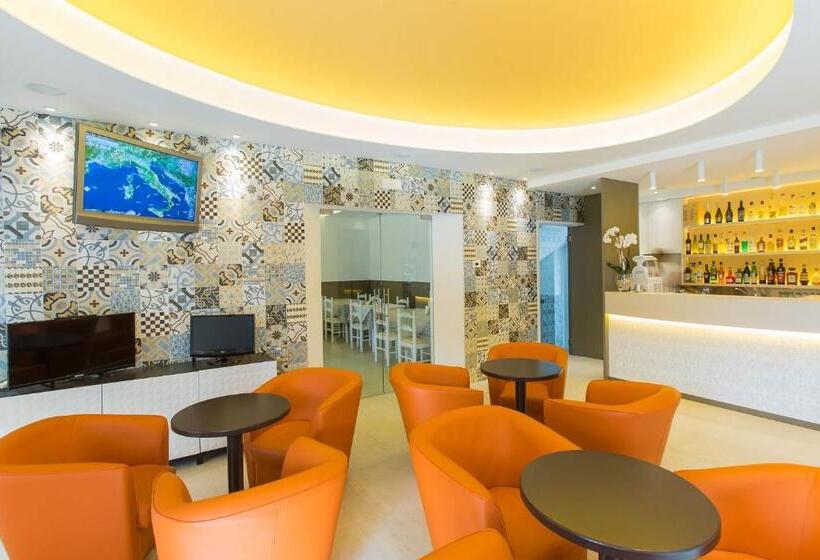 ホテル Biancaneve Wellness