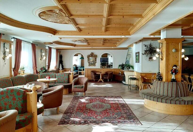 Отель Bonapace S