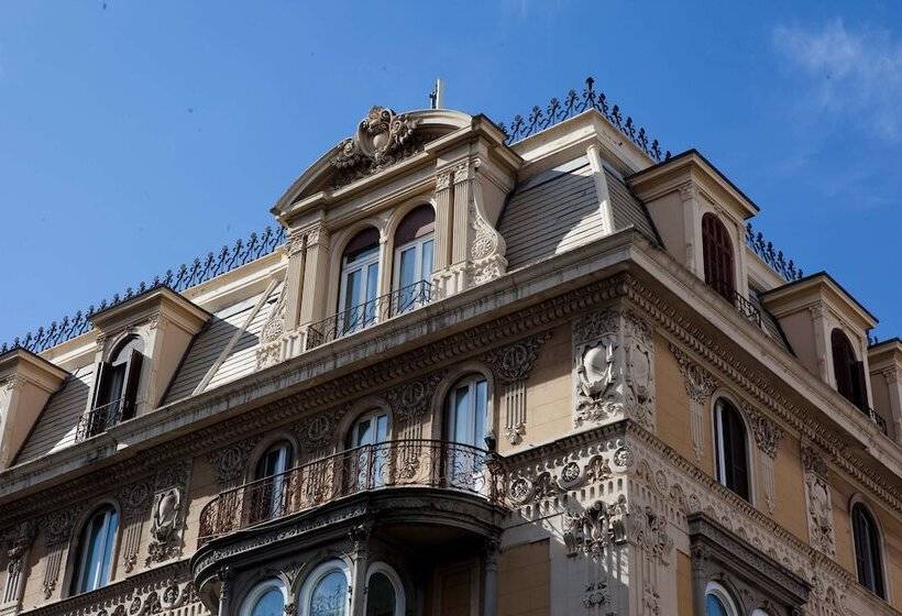 هتل Bristol Palace