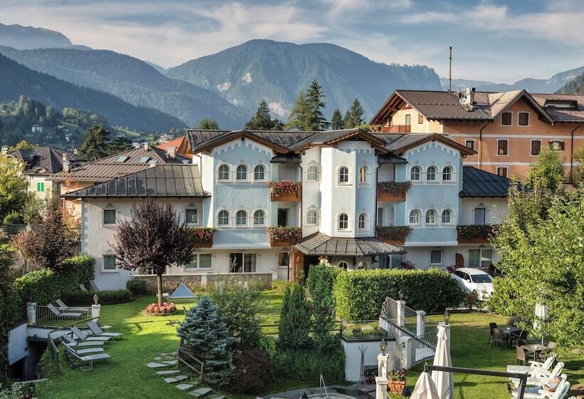 ホテル Brunet  The Dolomites Resort