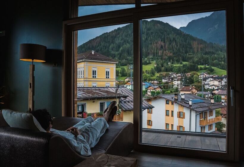 ホテル Brunet  The Dolomites Resort