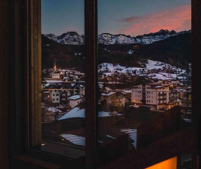 ホテル Brunet  The Dolomites Resort