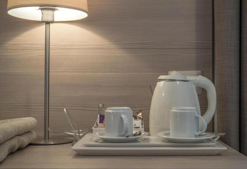 فندق Capo Reamol