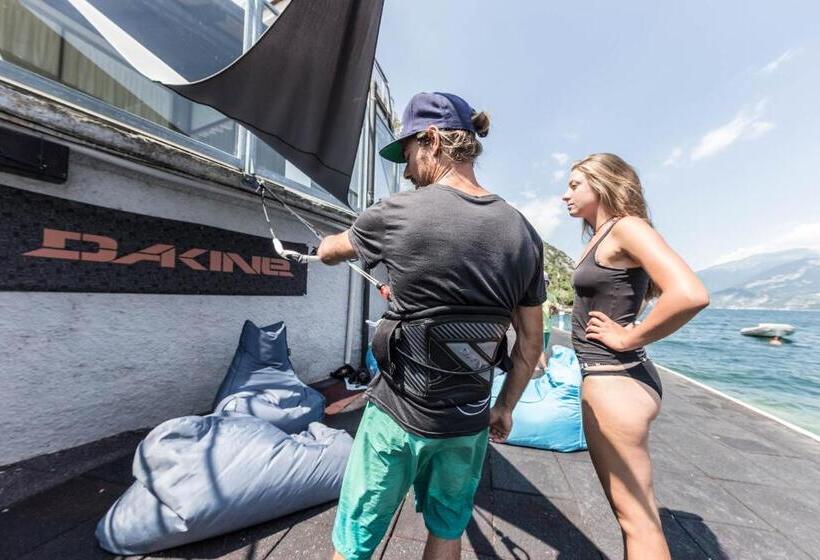 فندق Capo Reamol