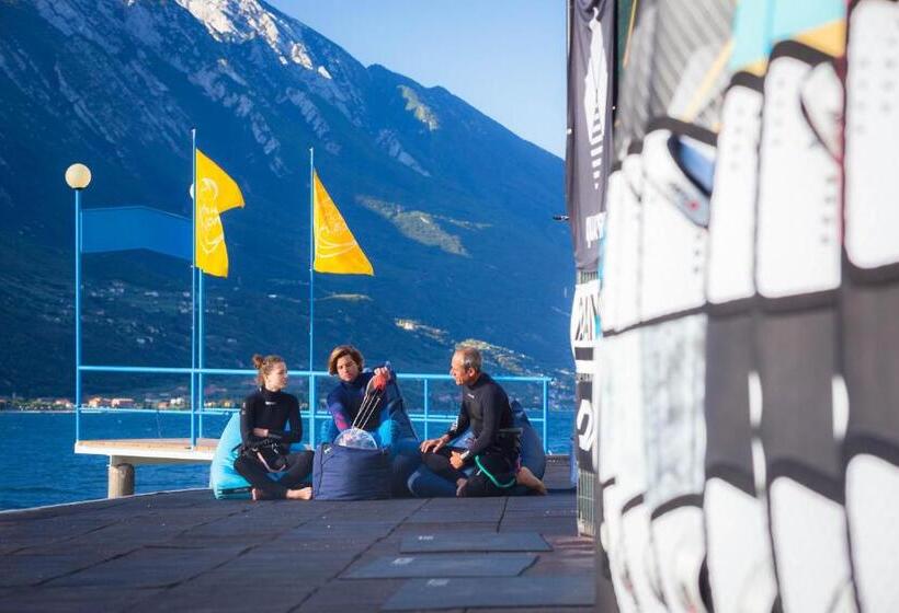 فندق Capo Reamol