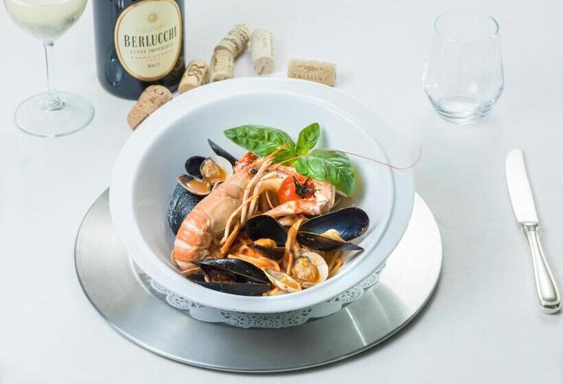 酒店 Cavalieri Palace