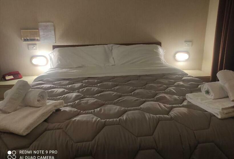 בית מלון כפרי Centrale