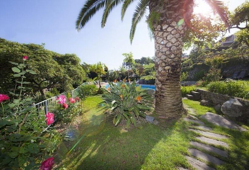 호텔 Cernia Isola Botanica