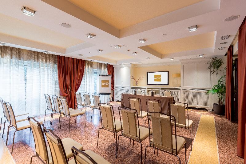 فندق Continental Genova