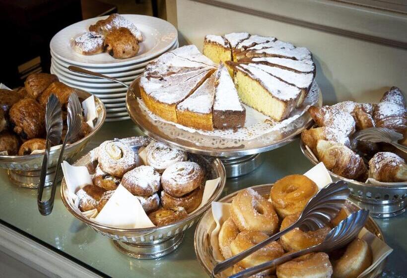 فندق Continental Genova